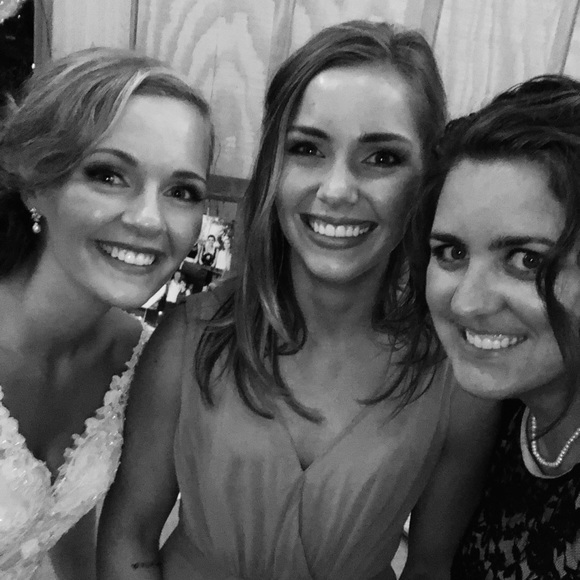 Meet your Posher, Jess - Picture 2 of 2